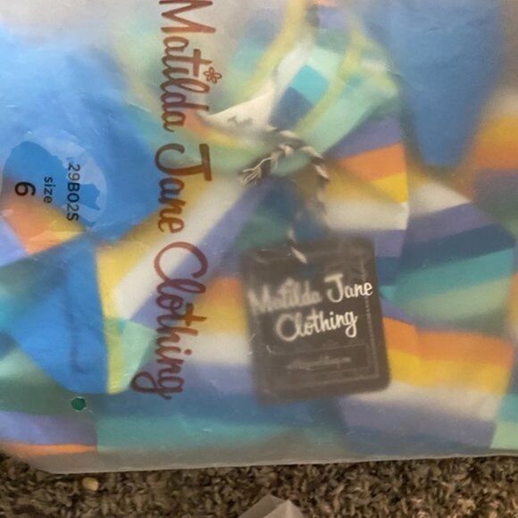 UNDERCOVER Rashguard Size 6 - Picture 3 of 3